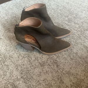 Free People Wilder Ankle Booties 37/7